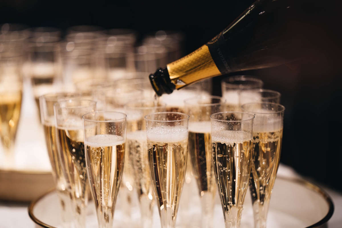 Enhance Corporate Relations with Luxury Champagne Gifting